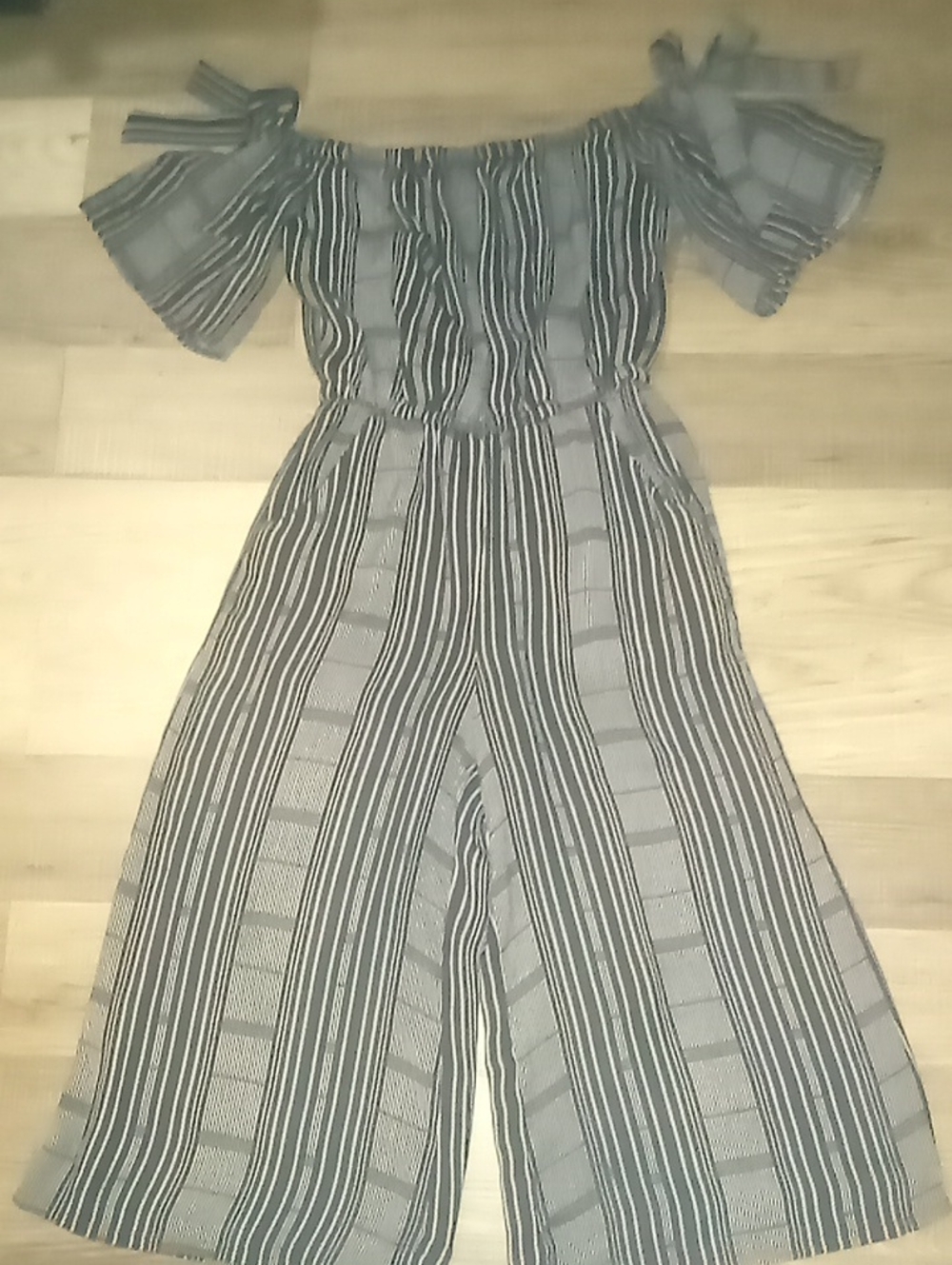 AUW Black & White Off-Shoulder Striped Wide-Leg Jumpsuit